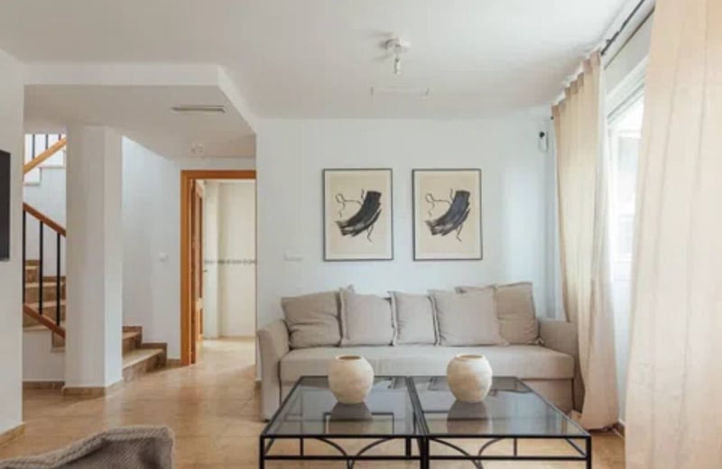 Rental of a spacious villa with pool, 250 m², Alicante Golf, Alicante, Spain